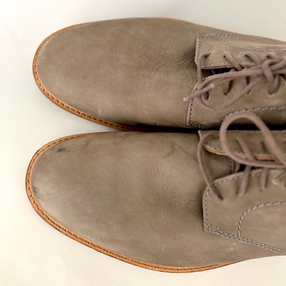 Clarks Atticus Lace 26141739 Mens Gray Nubuck Leather Plain Toe Oxfords Shoes - Picture 2 of 8